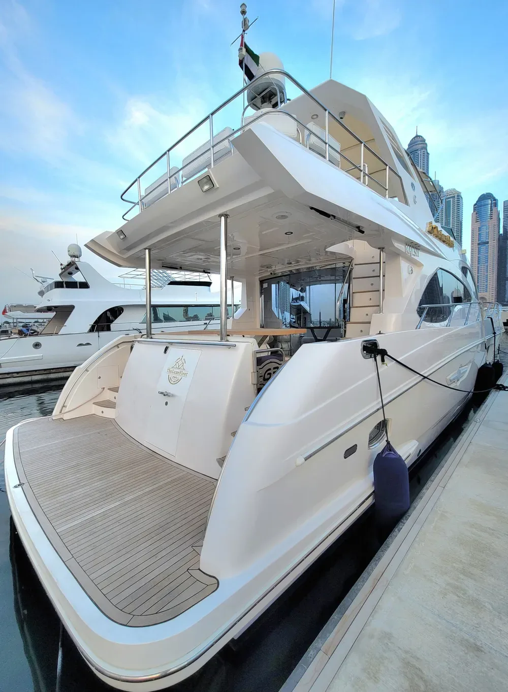 Yacht Majesty 63ft - SeaLux Dubai