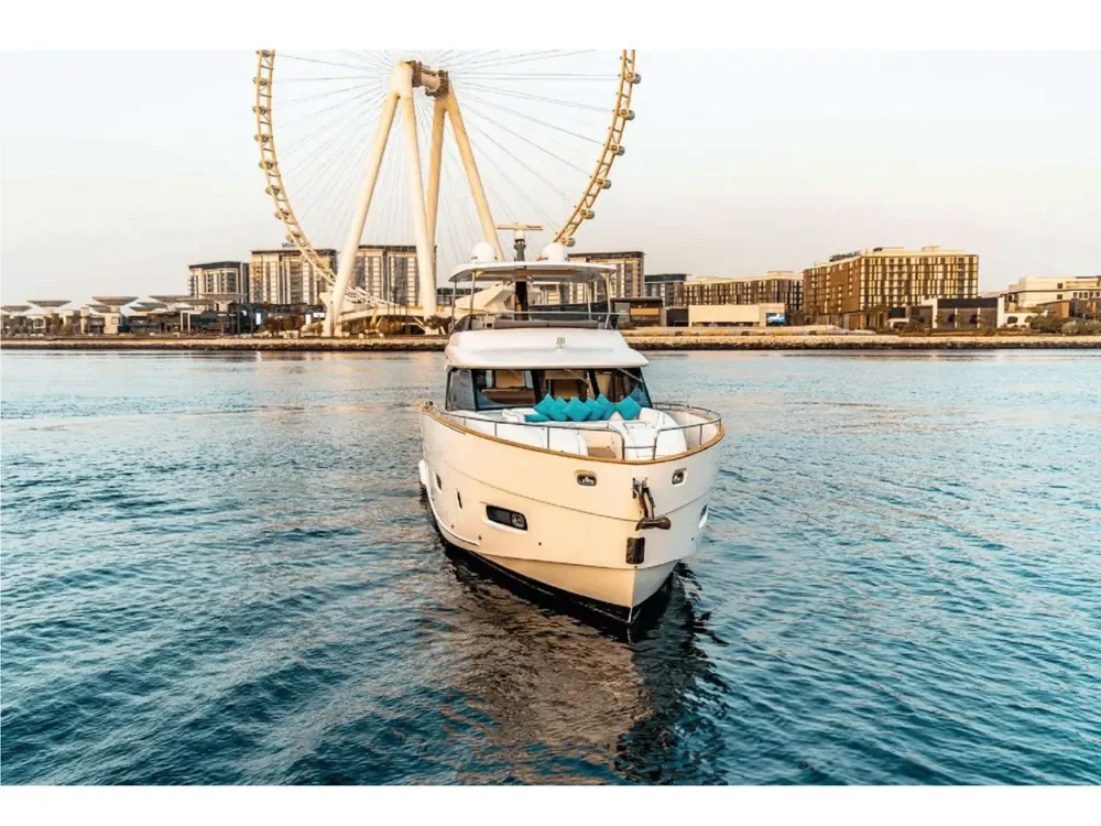 Yacht Azimut Magelano 66ft - SeaLux Dubai