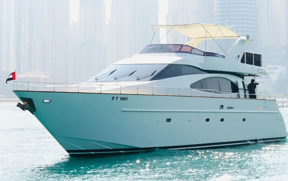 Yacht Azimut 80ft - SeaLux Dubai