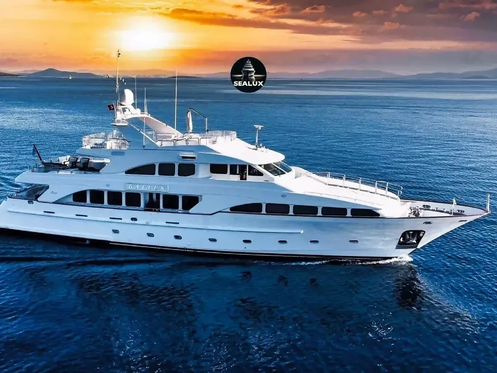Yacht Benetti Gallus 115ft - SeaLux Dubai
