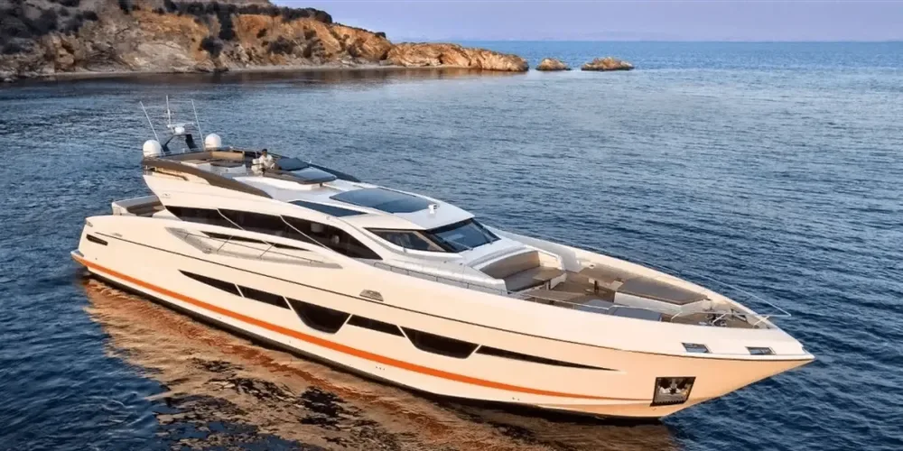 Yacht Dolce Vita 105ft - SeaLux Dubai