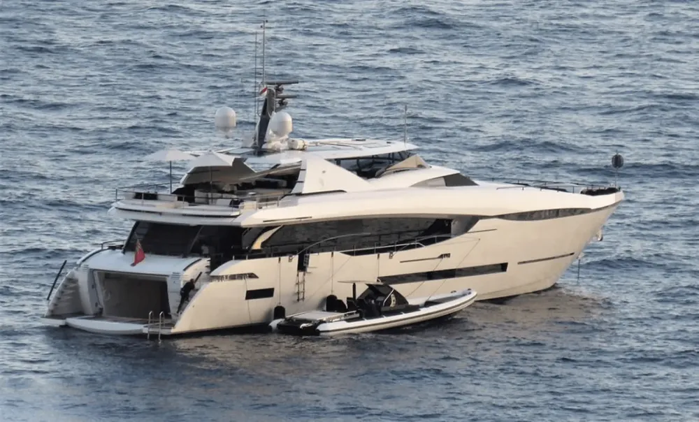 Yacht Peri 125 - SeaLux Dubai