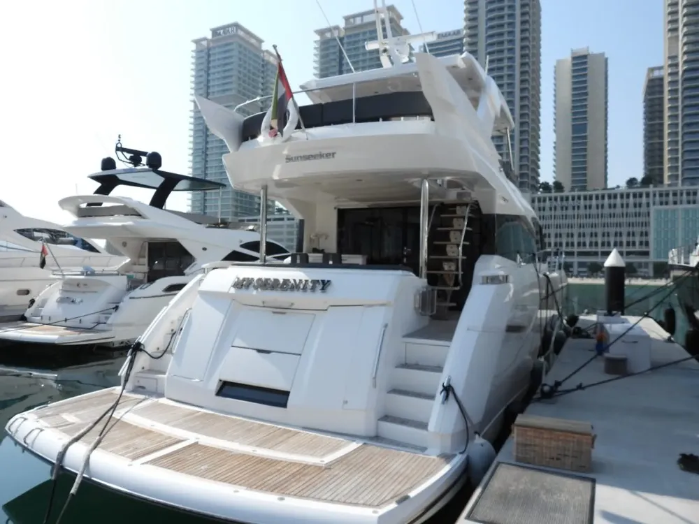 Yacht Sunseeker 70 My Serenitti - SeaLux Dubai