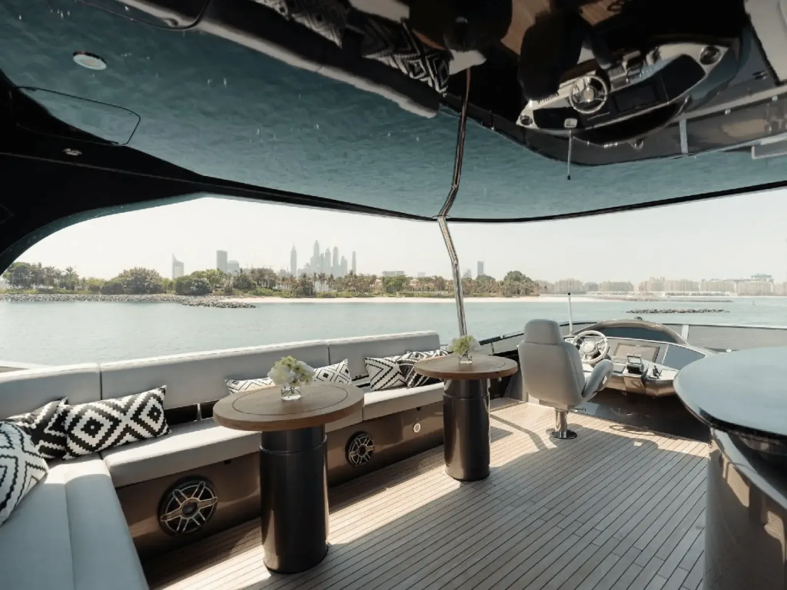 Яхта Yacht Sunseeker 82 Matrix — фото 8