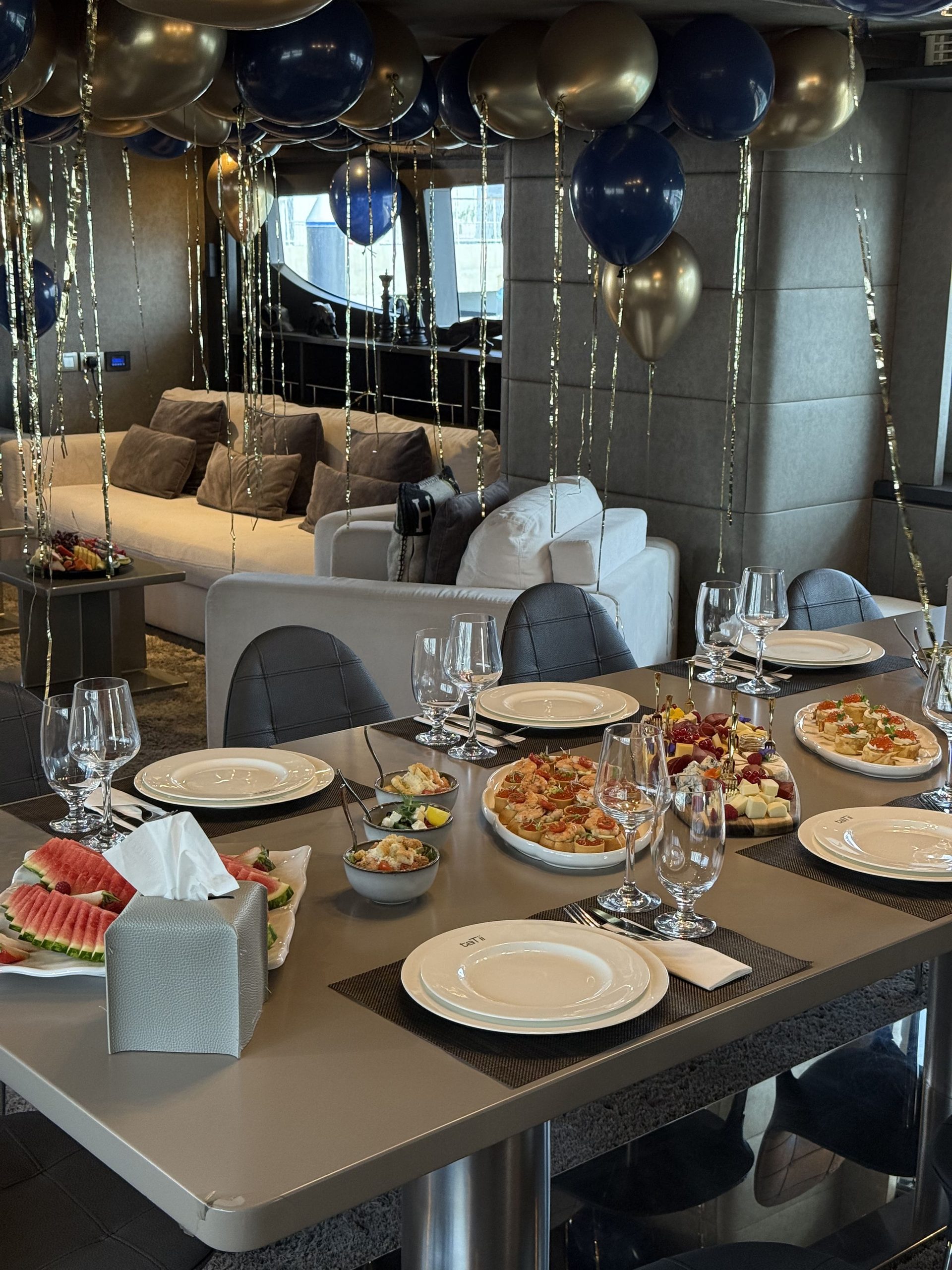 birthday party yacht Dubai